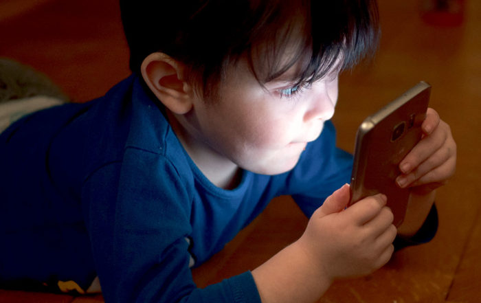 Smartphonespiele für Kinder (Foto: pixabay.com © Andi_Graf)